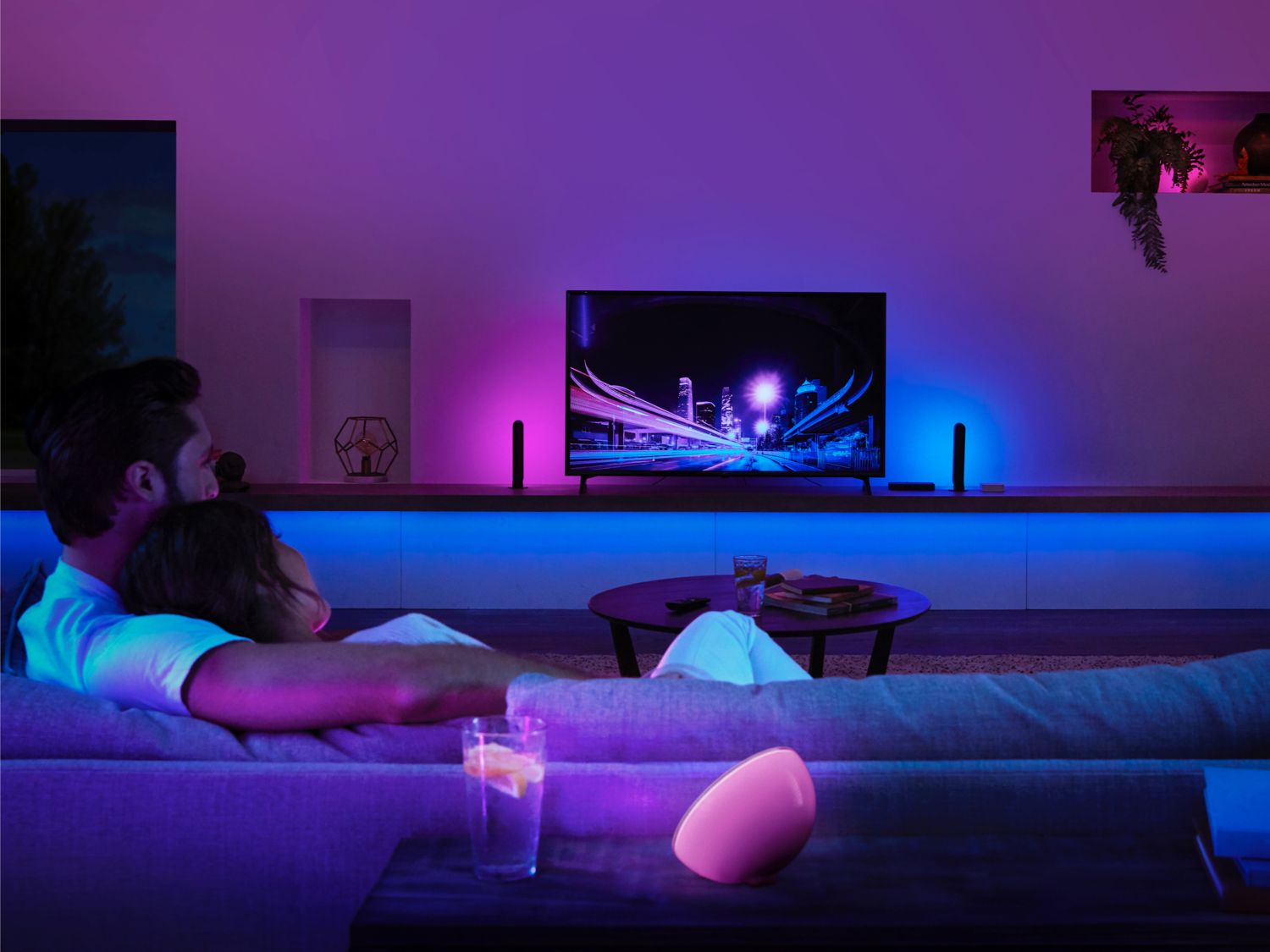 Hue Sync Box to control your Home Lighting Experience | Philips Hue